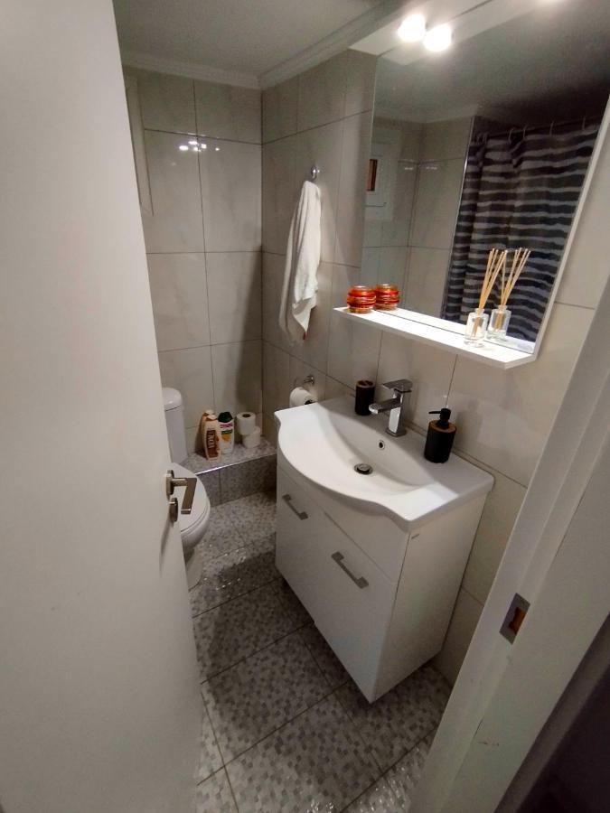 Antonia'S Cozy Apartment อาเยีย ตรีอาส ภายนอก รูปภาพ