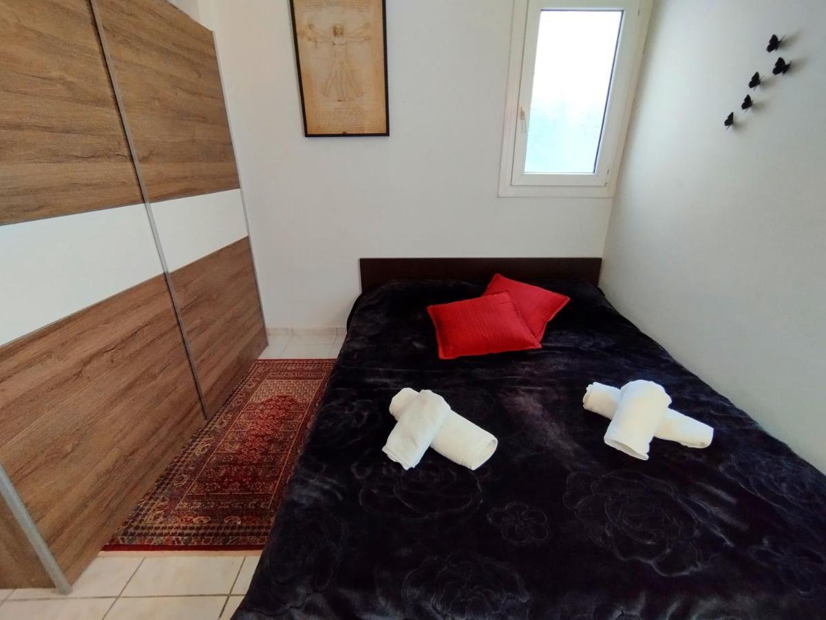Antonia'S Cozy Apartment อาเยีย ตรีอาส ภายนอก รูปภาพ