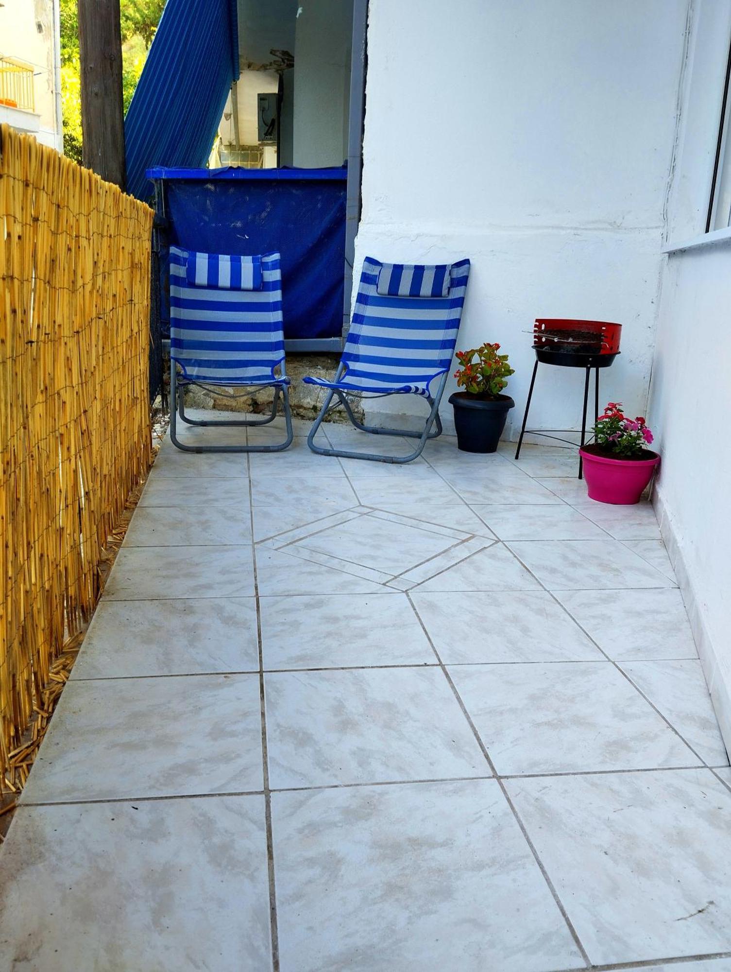 Antonia'S Cozy Apartment อาเยีย ตรีอาส ภายนอก รูปภาพ